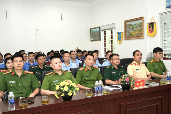 Tuyên truyền phòng, chống ma túy cho công nhân lao động tại Cụm Thủy điện Nho Quế