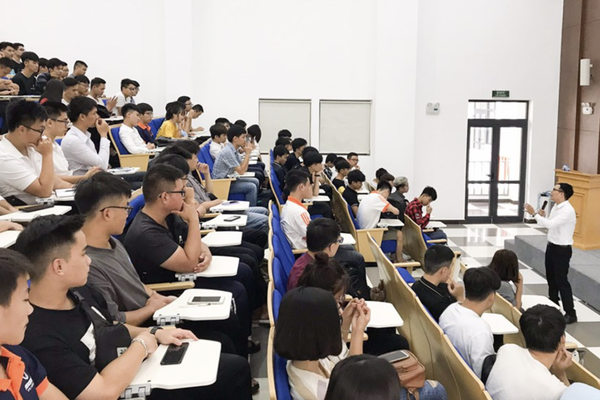 Chuẩn cơ sở giáo dục đại học: Trao quyền đi đôi với trách nhiệm Chuẩn cơ sở giáo dục đại học: Trao quyền đi đôi với trách nhiệm