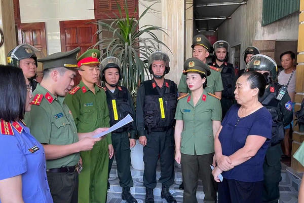 Khởi tố Lê Thị Thủy vì đăng tải thông tin sai sự thật, gây ảnh hưởng ANTT Khởi tố Lê Thị Thủy vì đăng tải thông tin sai sự thật, gây ảnh hưởng ANTT