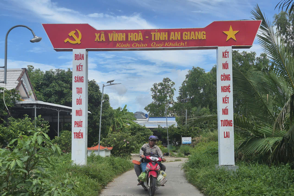 Xã Vĩnh Hòa khởi sắc sau sáp nhập, chính quyền hai cấp vận hành hiệu quả Xã Vĩnh Hòa khởi sắc sau sáp nhập, chính quyền hai cấp vận hành hiệu quả