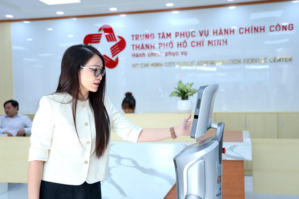 TP HCM đặt mục tiêu cắt giảm 50% thời gian giải quyết thủ tục hành chính trong năm 2026
