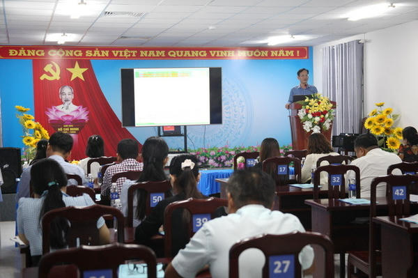 Cà Mau tăng cường hỗ trợ pháp lý, đồng hành cùng doanh nghiệp nhỏ và vừa, hộ kinh doanh