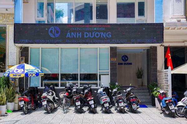 TP HCM xử phạt loạt cơ sở y tế, thẩm mỹ vi phạm, phát hiện nhân viên văn phòng khám chữa bệnh trái phép