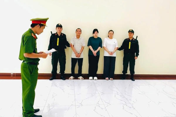 Khởi tố bị can, bắt tạm giam nhóm đối tượng làm giả hồ sơ trúng thầu thiết bị điện với tổng trị giá gần 90 tỷ đồng
