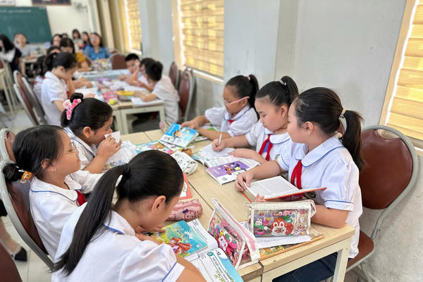 Cà Mau dự kiến chi gần 27 tỷ đồng cấp sách giáo khoa miễn phí cho hơn 157.000 học sinh tiểu học Cà Mau dự kiến chi gần 27 tỷ đồng cấp sách giáo khoa miễn phí cho hơn 157.000 học sinh tiểu học