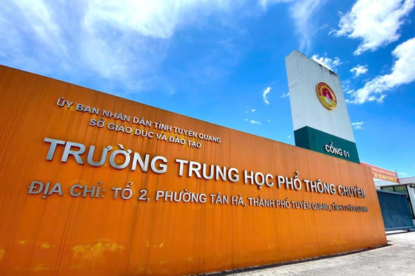 Bộ Giáo dục kết luận sơ bộ vụ 147 điểm 10 toán ở Tuyên Quang: Có dấu hiệu bất thường
