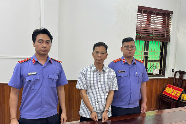 Bắt nguyên Thẩm phán Toà án nhân dân TP Hà Nội