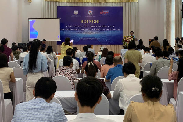 Góc nhìn pháp luật và thực tiễn về Nâng cao hiệu quả thực thi chính sách hỗ trợ doanh nghiệp nhỏ và vừa, hộ kinh doanh Góc nhìn pháp luật và thực tiễn về Nâng cao hiệu quả thực thi chính sách hỗ trợ doanh nghiệp nhỏ và vừa, hộ kinh doanh