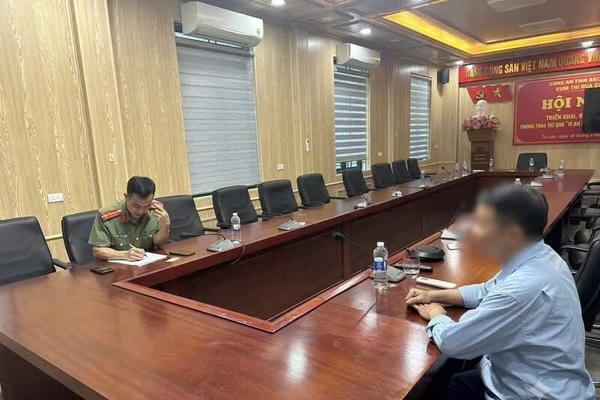Công an xã Tự Lạn cảnh báo hoạt động phát tán thông tin xấu, độc của đối tượng phản động trên không gian mạng