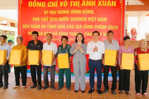 Phó Chủ tịch nước Võ Thị Ánh Xuân tri ân người có công tại Tây Ninh