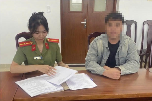 Huế: Xử phạt TikToker đăng video cổ xúy cá độ bóng đá để câu view Huế: Xử phạt TikToker đăng video cổ xúy cá độ bóng đá để câu view