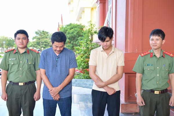 Quảng Trị: Khởi tố 2 đối tượng tổ chức cho người khác xuất cảnh trái phép