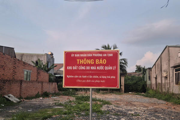 Chuyện lạ ở Tây Ninh: Giấy CNQSD đất đã bị thu hồi vẫn được Chi nhánh VPĐKĐĐ khu vực Trảng Bàng cấp đổi và cho tách thửa Chuyện lạ ở Tây Ninh: Giấy CNQSD đất đã bị thu hồi vẫn được Chi nhánh VPĐKĐĐ khu vực Trảng Bàng cấp đổi và cho tách thửa