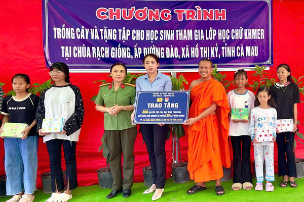 Lực lượng An ninh Công an Cà Mau: Lan tỏa nhiều công trình, phần việc ý nghĩa chào mừng 80 năm Ngày truyền thống Lực lượng An ninh Công an Cà Mau: Lan tỏa nhiều công trình, phần việc ý nghĩa chào mừng 80 năm Ngày truyền thống