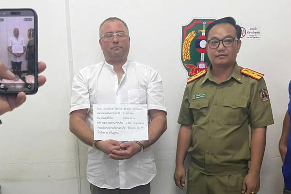 Bắt đối tượng nước ngoài vận chuyển 15kg heroin từ Lào về Hà Nội qua đường hàng không