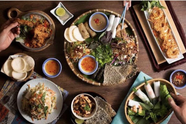 Khi ẩm thực Việt Nam trở thành sản phẩm du lịch hút khách
Khi ẩm thực Việt Nam trở thành sản phẩm du lịch hút khách