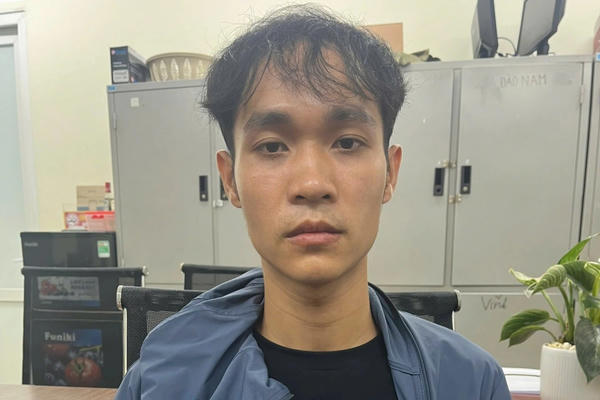 Khởi tố 'siêu trộm' đột nhập 4 biệt thự nghỉ dưỡng, trộm cắp gần 5 tỷ đồng Khởi tố 'siêu trộm' đột nhập 4 biệt thự nghỉ dưỡng, trộm cắp gần 5 tỷ đồng