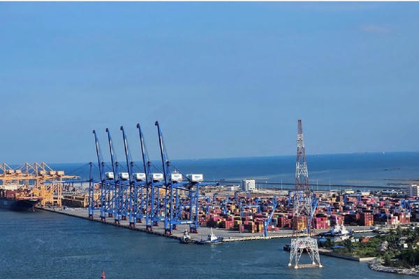 Đầu tư trọng điểm các siêu cảng biển để hạ giá thành logistics