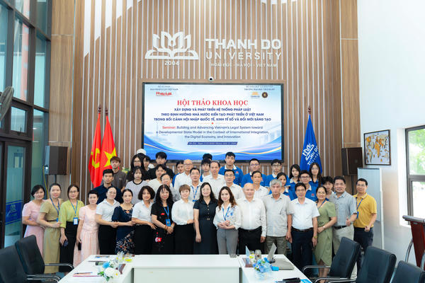 Trường Đại học Thành Đô kết nối học thuật và thực tiễn trong xây dựng hệ thống pháp luật kiến tạo phát triển Trường Đại học Thành Đô kết nối học thuật và thực tiễn trong xây dựng hệ thống pháp luật kiến tạo phát triển