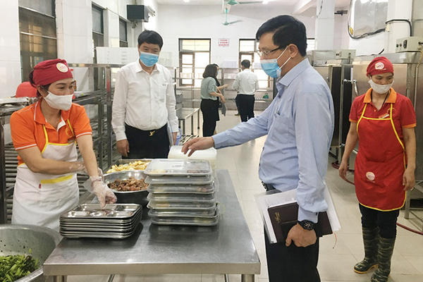 Hà Nội áp dụng hệ thống 100% cơ sở giáo dục có bếp ăn bán trú
