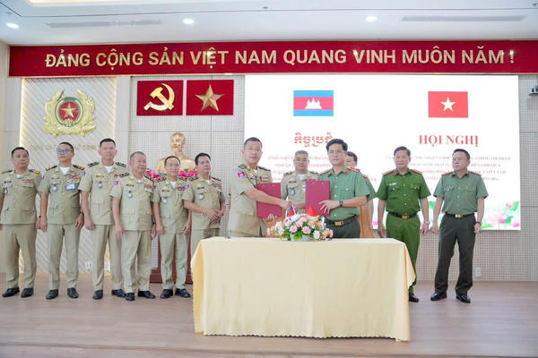 Công an TP Đồng Nai và Ty Công an Kratie (Campuchia) tăng cường hợp tác phòng, chống tội phạm, giữ vững an ninh biên giới