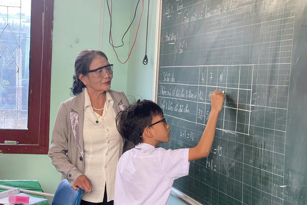 Quy định mới về nhà giáo hợp đồng toàn thời gian sau khi nghỉ hưu và nhà giáo thỉnh giảng Quy định mới về nhà giáo hợp đồng toàn thời gian sau khi nghỉ hưu và nhà giáo thỉnh giảng