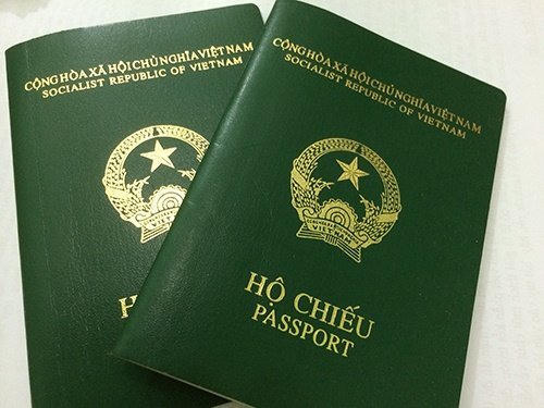 Hộ chiếu trên ứng dụng VNeID không thay thế hộ chiếu bản giấy khi xuất cảnh, nhập cảnh Hộ chiếu trên ứng dụng VNeID không thay thế hộ chiếu bản giấy khi xuất cảnh, nhập cảnh