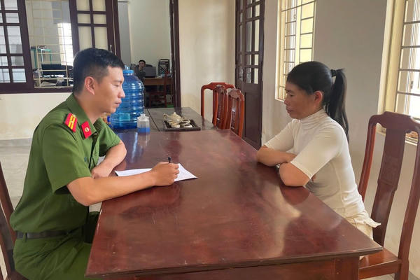 Công an Quảng Trị: Vận động đối tượng truy nã đặc biệt ra đầu thú Công an Quảng Trị: Vận động đối tượng truy nã đặc biệt ra đầu thú