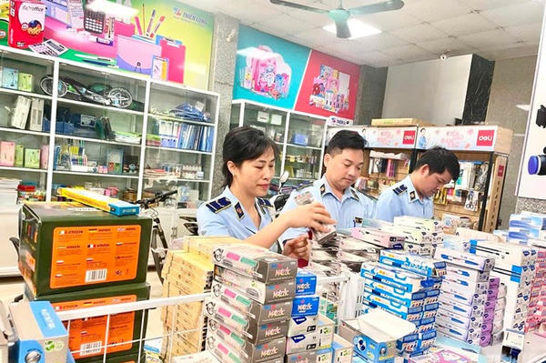 Bắc Ninh: Thu giữ gần 18.000 sản phẩm đồ dùng học tập vi phạm trước kỳ khai giảng năm học mới Bắc Ninh: Thu giữ gần 18.000 sản phẩm đồ dùng học tập vi phạm trước kỳ khai giảng năm học mới