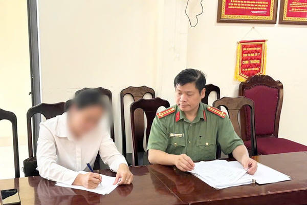 Xử phạt người chia sẻ thông tin sai về kỳ thi tốt nghiệp THPT ở Tuyên Quang Xử phạt người chia sẻ thông tin sai về kỳ thi tốt nghiệp THPT ở Tuyên Quang