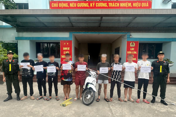 Thanh Hóa: Bắt giữ 9 đối tượng trong vụ hỗn chiến giữa hai nhóm thanh thiếu niên Thanh Hóa: Bắt giữ 9 đối tượng trong vụ hỗn chiến giữa hai nhóm thanh thiếu niên