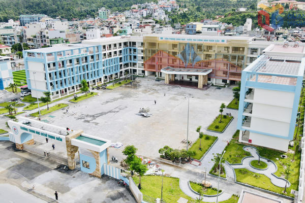 Quảng Ninh dự kiến thí điểm 50 xe buýt điện miễn phí đưa đón học sinh từ năm học 2026 - 2027