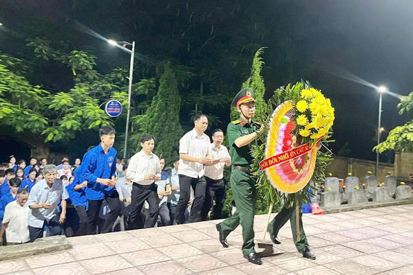 Bắc Ninh: Xã Phúc Hoà thắp nến tri ân các Anh hùng liệt sỹ Bắc Ninh: Xã Phúc Hoà thắp nến tri ân các Anh hùng liệt sỹ