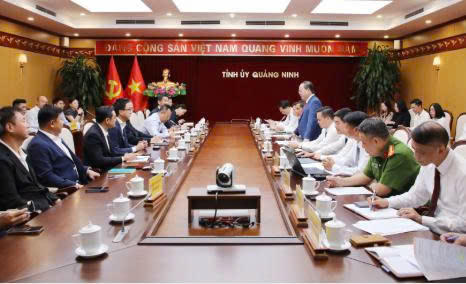 Bí thư Tỉnh ủy Quảng Ninh tiếp, làm việc với Tập đoàn Amata và các nhà đầu tư Bí thư Tỉnh ủy Quảng Ninh tiếp, làm việc với Tập đoàn Amata và các nhà đầu tư