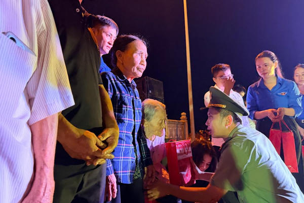 Tuổi trẻ Công an Hà Tĩnh tổ chức nhiều hoạt động tri ân nhân kỷ niệm Ngày Thương binh - Liệt sĩ