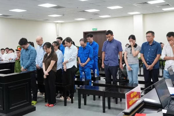 Đề nghị phạt 18 năm tù kẻ cầm đầu đường dây thực phẩm chức năng giả