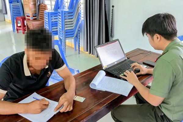 Đăng tin xúc phạm cô gái cùng xã lên mạng xã hội, nam thanh niên bị xử phạt 12,5 triệu đồng