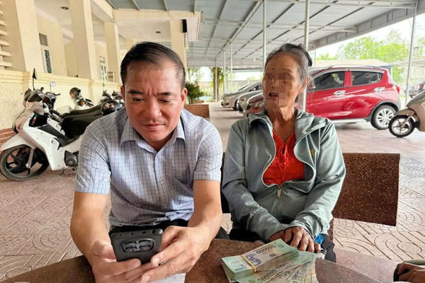 Tài xế taxi kịp thời ngăn chặn vụ lừa đảo, giúp người dân bảo toàn 90 triệu đồng