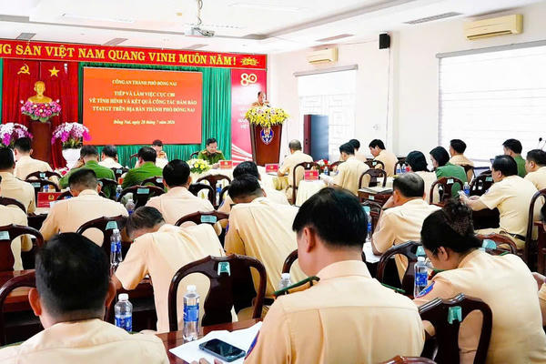Cục Cảnh sát Giao thông kiểm tra công tác bảo đảm TTATGT tại Công an thành phố Đồng Nai