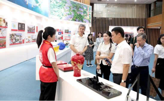 Quảng Ninh thúc đẩy hợp tác giáo dục, du lịch với tỉnh Phúc Kiến, Trung Quốc