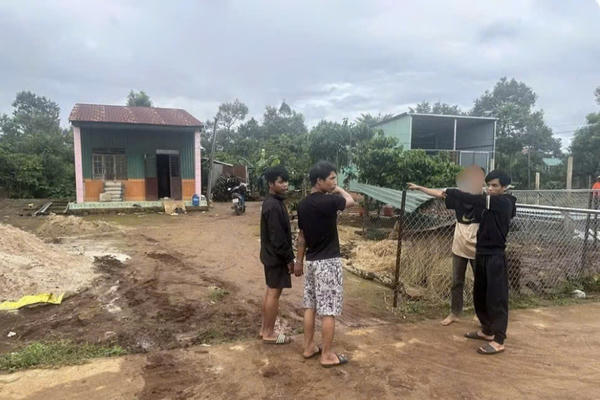 Tạm giữ 5 đối tượng liên quan đến mua bán, tổ chức sử dụng ma túy ở xã Ia Hrung