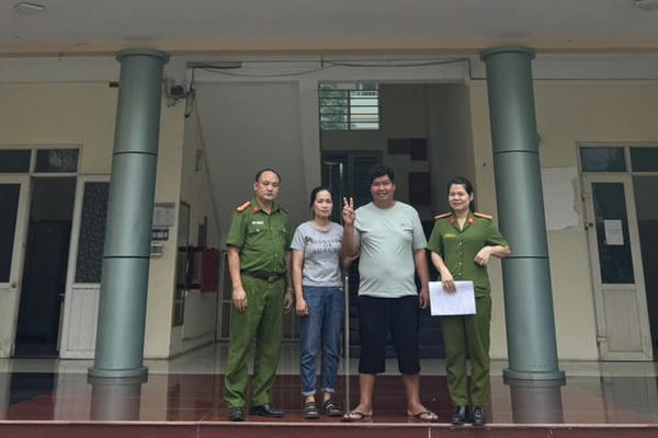 Công an xã Hưng Phú: Từ một dấu vết xác minh đến hành trình nghĩa tình bảo vệ nhân dân Công an xã Hưng Phú: Từ một dấu vết xác minh đến hành trình nghĩa tình bảo vệ nhân dân