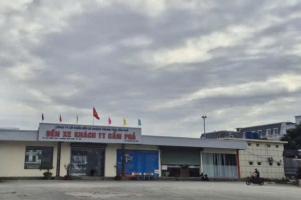 TAND tỉnh Quảng Ninh tuyên hủy 3 Giấy đăng ký doanh nghiệp của Bến xe Trung tâm Cẩm Phả TAND tỉnh Quảng Ninh tuyên hủy 3 Giấy đăng ký doanh nghiệp của Bến xe Trung tâm Cẩm Phả
