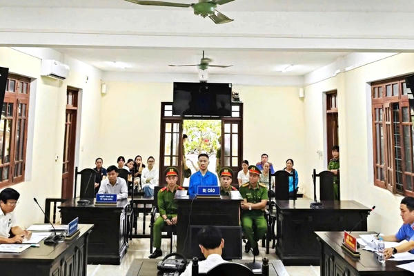 Lĩnh án 1 năm tù vì chiếm giữ gần 500 triệu chuyển nhầm