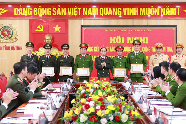 Cảnh sát kinh tế Công an Hà Tĩnh - 70 năm vững bước trên trận tuyến bảo vệ an ninh kinh tế
