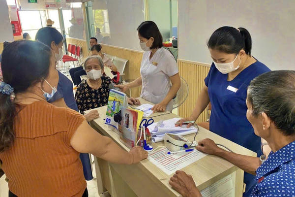 Đắk Lắk: Dự kiến chi hơn 1.180 tỷ đồng khám sức khỏe cho người dân trong năm 2026 Đắk Lắk: Dự kiến chi hơn 1.180 tỷ đồng khám sức khỏe cho người dân trong năm 2026