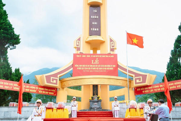 Lai Châu tổ chức Lễ viếng, truy điệu và an táng 47 hài cốt liệt sĩ hy sinh năm 1951