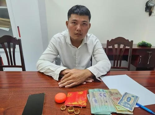 Bắt đối tượng lẻn vào chùa ở Đồng Nai trộm cắp vàng trị giá 387,5 triệu đồng