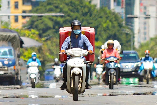 Miền Bắc nắng nóng cả tuần, có nơi trên 38 độ C