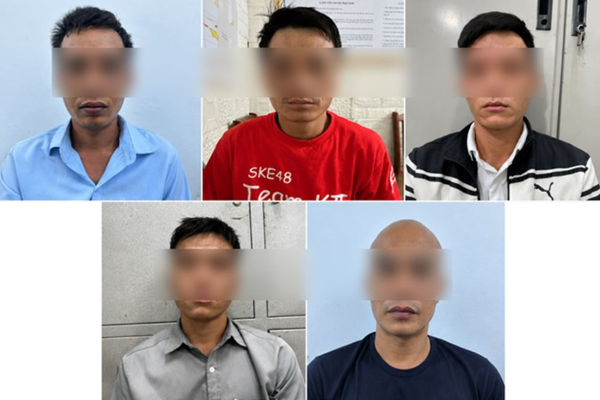 Kiểm tra lán trại một công trường ở Quảng Ninh, phát hiện 5 người liên quan đến ma túy Kiểm tra lán trại một công trường ở Quảng Ninh, phát hiện 5 người liên quan đến ma túy